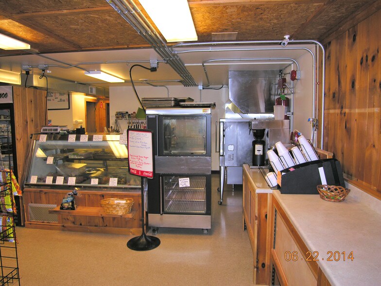 More Photos Of 112 Route 106, North Springfield Freestanding For Sale