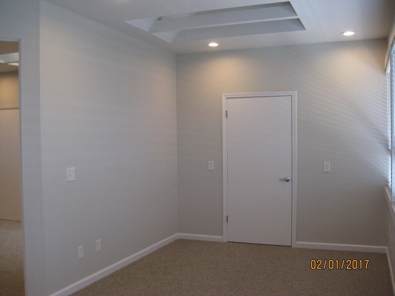 More Photos Of 4145 Clares St, Capitola Office For Lease