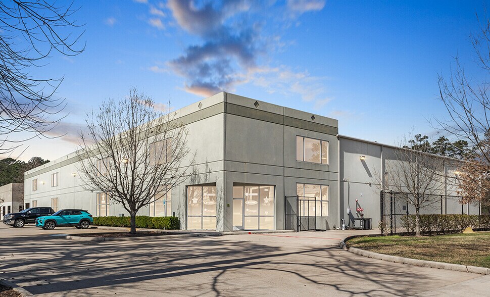 More Photos Of 4553 Aldine Bender Rd, Houston Warehouse For Sale