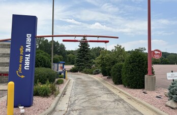 More Photos Of 1922 S Broadway St, New Ulm Fast Food For Sale