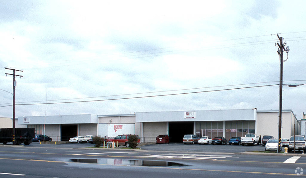 Primary Photo Of 4330-4340 Roseville Rd, North Highlands Warehouse For Lease