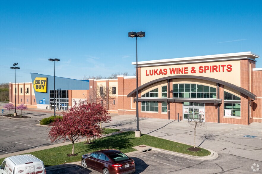 More Photos Of 8500-8550 NE Flintlock Rd, Kansas City General Retail For Lease