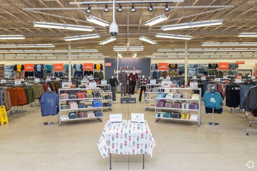 More Photos Of 1991 Odonnell Rd, Williamsburg Unknown For Lease