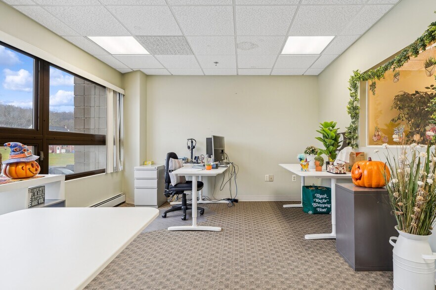 More Photos Of 1751 State Route 17A, Florida Industrial For Lease