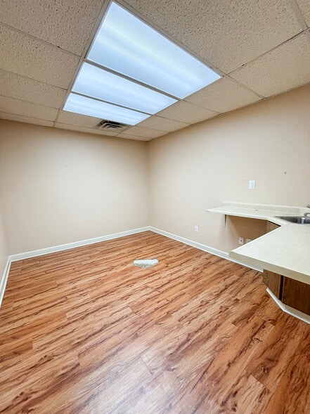 More Photos Of 115 S Munford St, Covington Medical For Sale