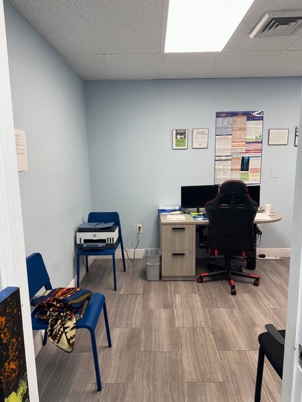 More Photos Of 717 Ponce de Leon Blvd, Coral Gables Office For Sale
