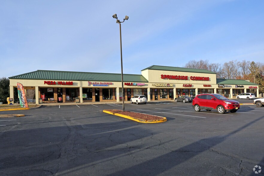 More Photos Of 1702 Mount Holly Rd, Burlington Freestanding For Lease