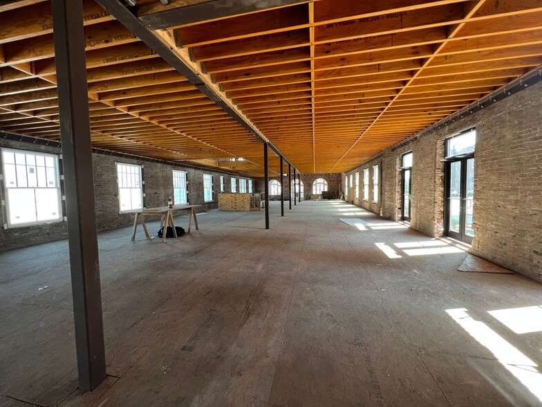 More Photos Of 700 Cotton St, Shreveport Office Residential For Lease