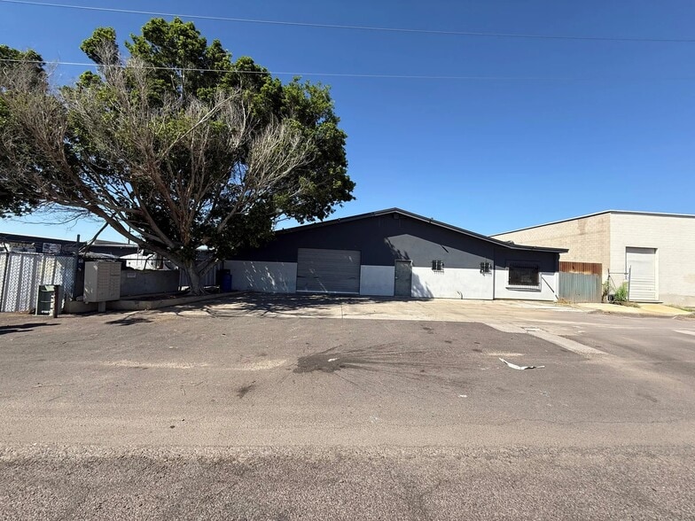More Photos Of 3650 N 40th Ave, Phoenix Warehouse For Lease