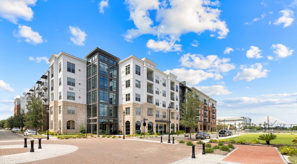 More Photos Of 5 Resort Dr, Savannah Apartments For Lease