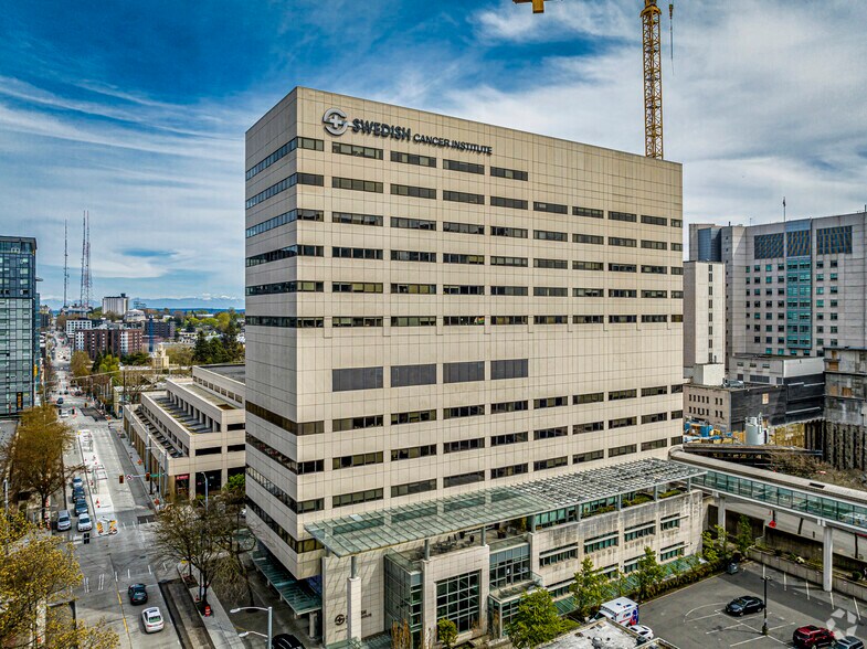 More Photos Of 1221 Madison St, Seattle Medical For Lease