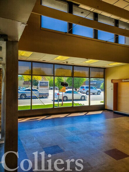 More Photos Of 1111 S Broadway Ave, Boise Office For Sale
