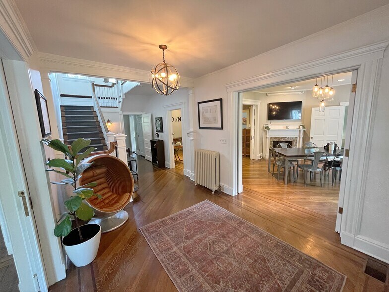 More Photos Of 7 N Mountain Ave, Montclair Office For Sale