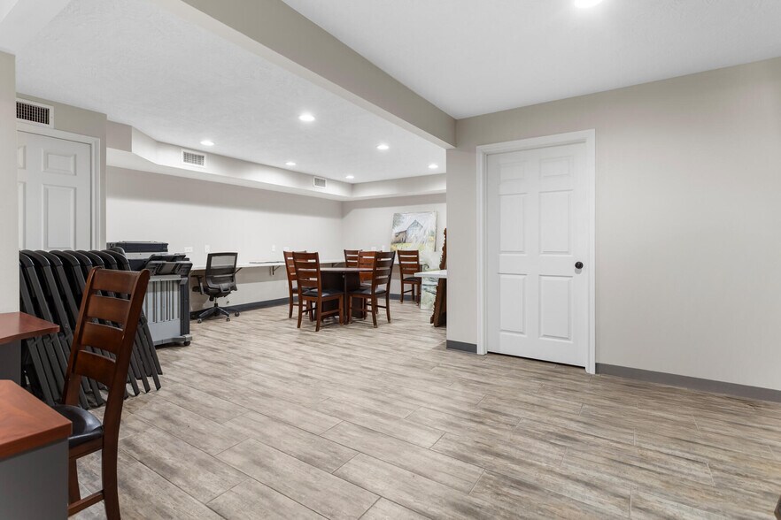 More Photos Of 3144 Texas Ave, Bridge City Warehouse For Lease