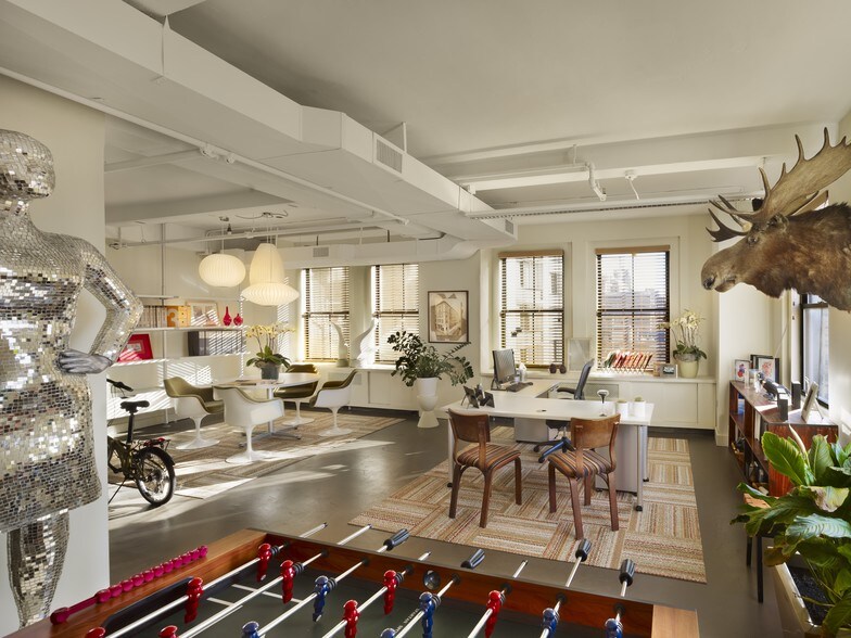 More Photos Of 1315 Walnut St, Philadelphia Office For Lease