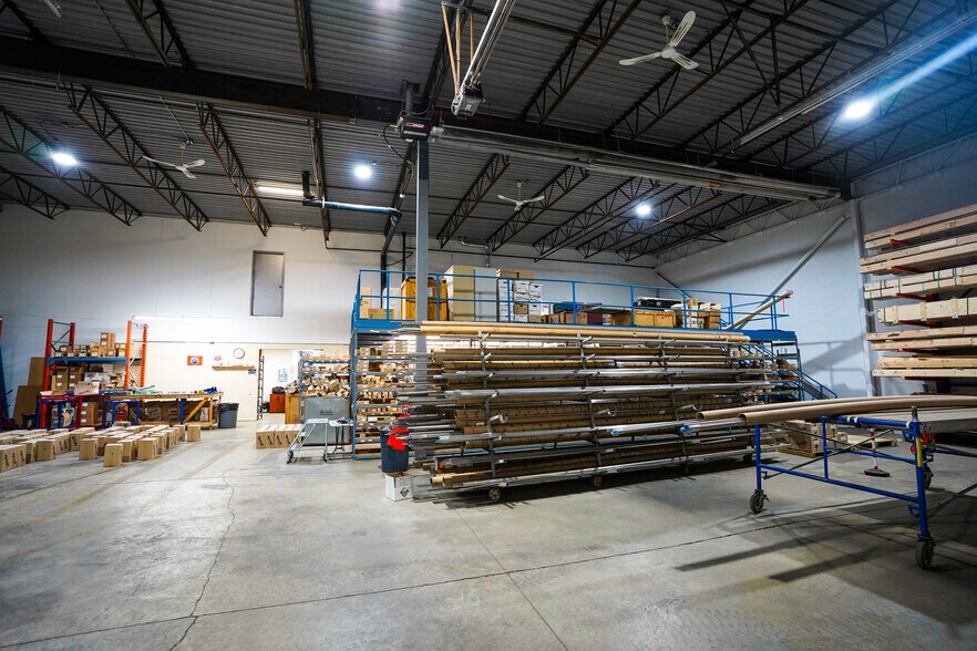 More Photos Of 2407 96 St NW, Edmonton Industrial For Sale
