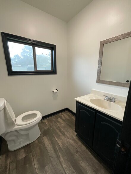 More Photos Of 4890 W Main St, League City Land For Lease