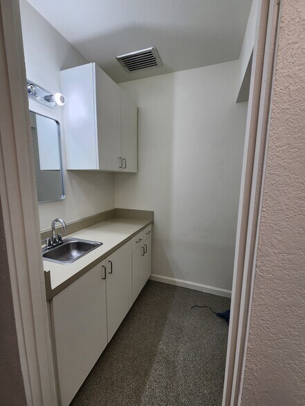 More Photos Of 3230 Waring Ct, Oceanside Medical For Sale