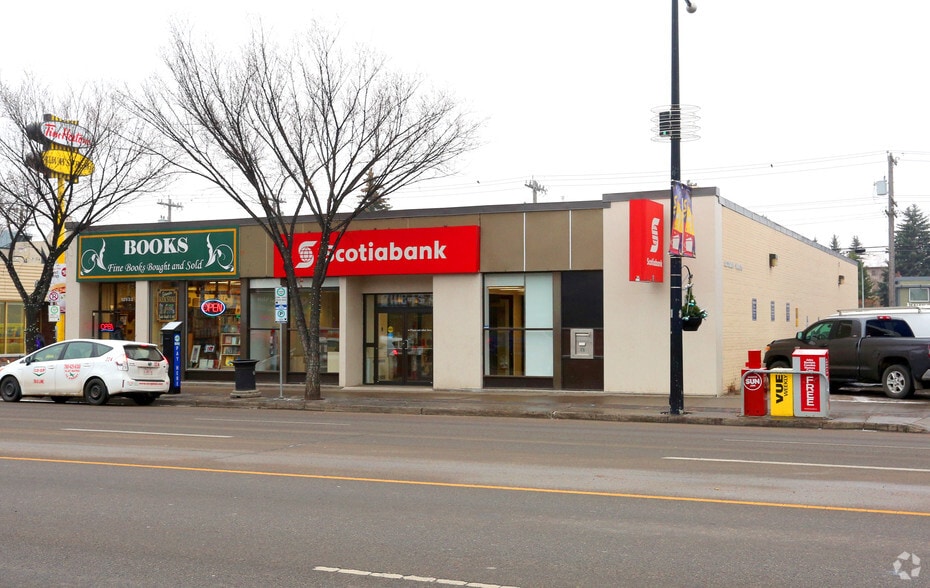 Primary Photo Of 10537 82nd Ave NW, Edmonton Storefront For Lease