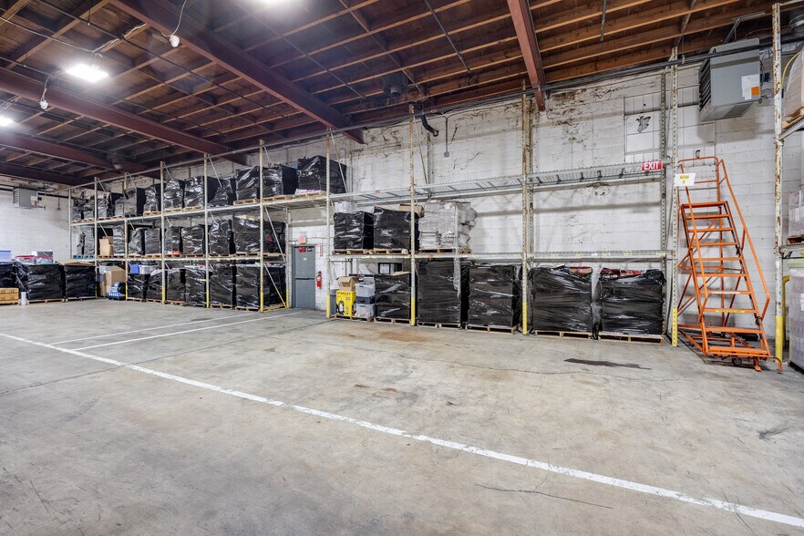 More Photos Of 301 N 4th St, Vineland Warehouse For Lease
