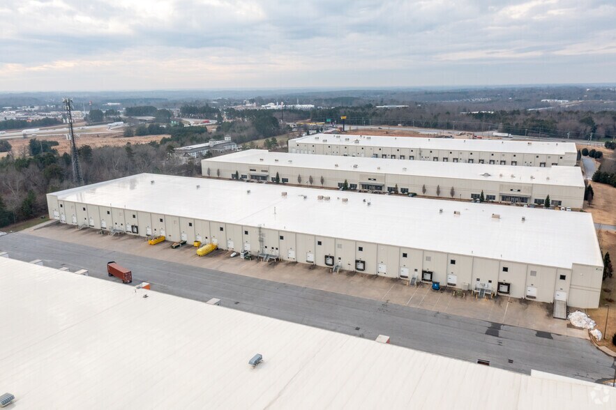 More Photos Of 130 Caliber Ridge Dr, Greer Warehouse For Lease