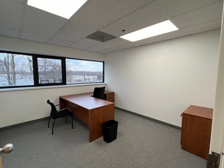 More Photos Of 45 Connair Rd, Orange Light Manufacturing For Lease