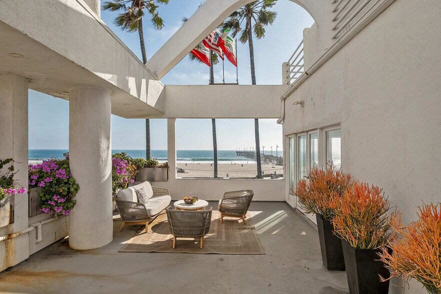 More Photos Of 3111 Ocean Front Walk, Marina Del Rey Apartments For Sale