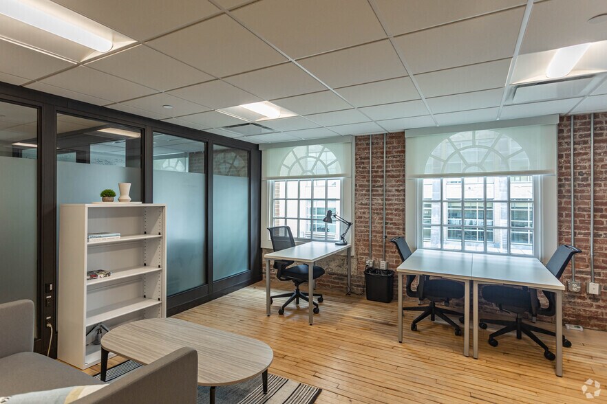 More Photos Of 361-361 Newbury St, Boston Coworking Space