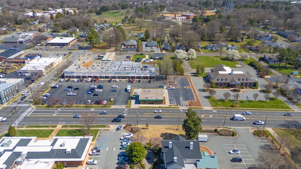 More Photos Of 212 S Main St, Graham General Retail For Sale