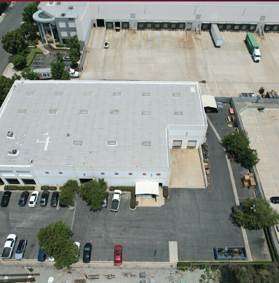 More Photos Of 1689 S Parco Ave, Ontario Warehouse For Sale