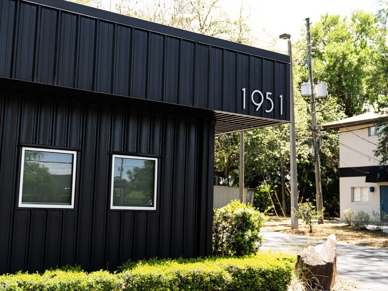 More Photos Of 1951 SR 426 W, Oviedo Office For Lease
