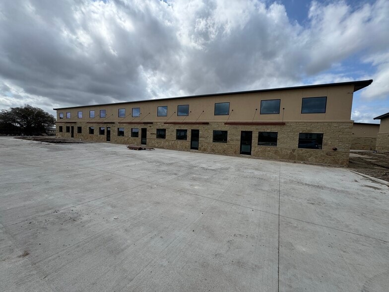 Primary Photo Of 401 S Chitalpa St, Leander Flex For Sale