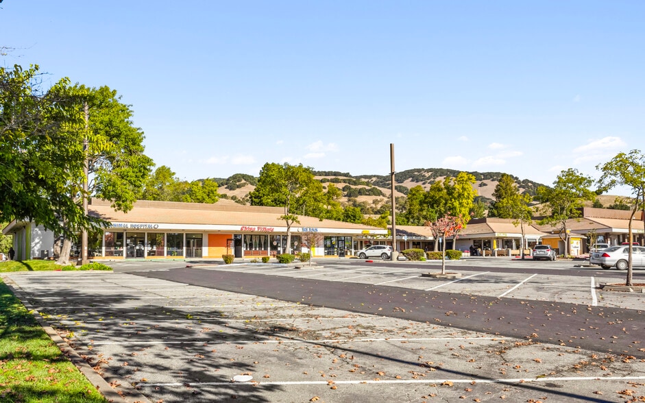 More Photos Of 101-199 San Marin Dr, Novato Unknown For Lease