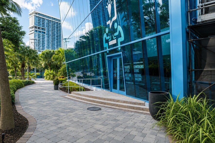 More Photos Of 333 Las Olas Way, Fort Lauderdale Coworking Space