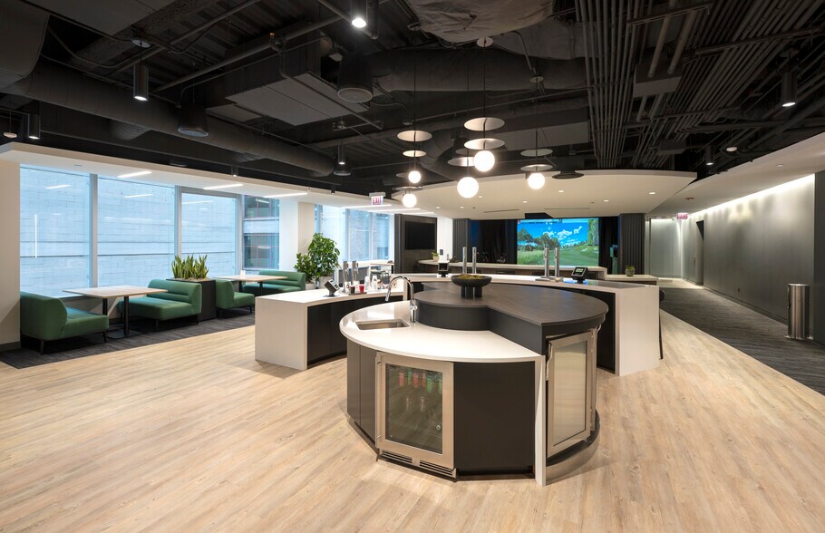 More Photos Of 550 W Adams St, Chicago Office For Lease