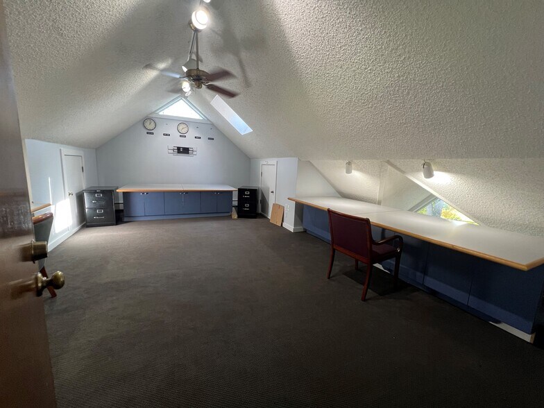 More Photos Of 1099 Mount Kemble Ave, Morristown Office For Lease