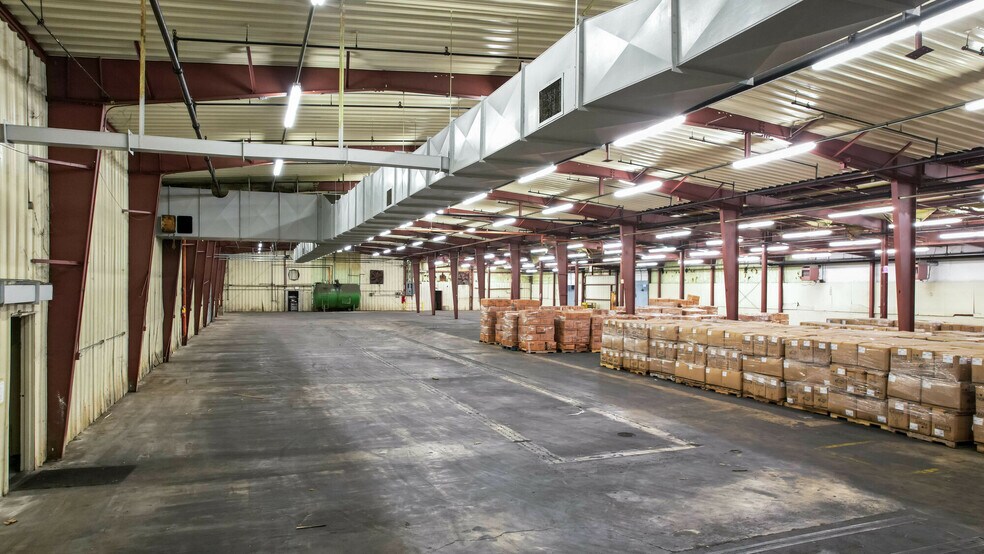 More Photos Of 124 N Charleston St, Blacksburg Warehouse For Sale