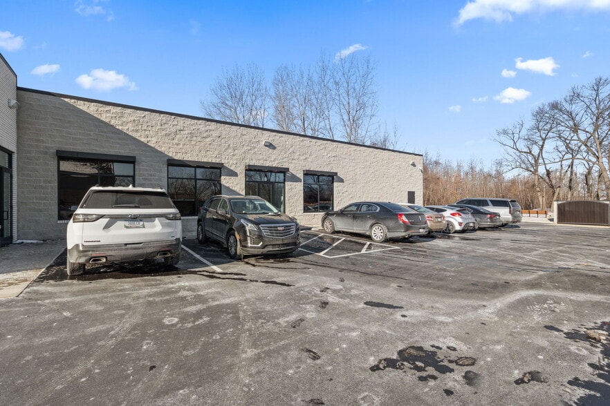Primary Photo Of 1120 Lincoln Hwy, Schererville Freestanding For Lease