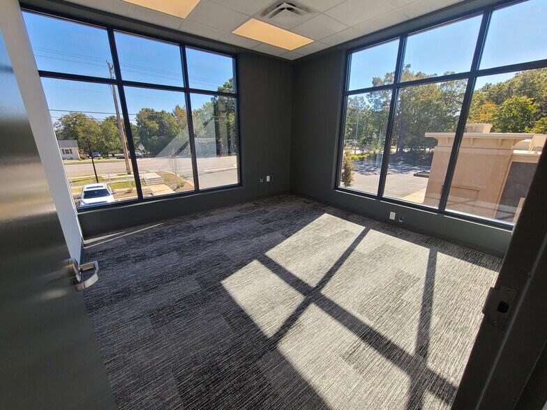 More Photos Of 1628 Main St, Wake Forest Storefront Retail Office For Lease