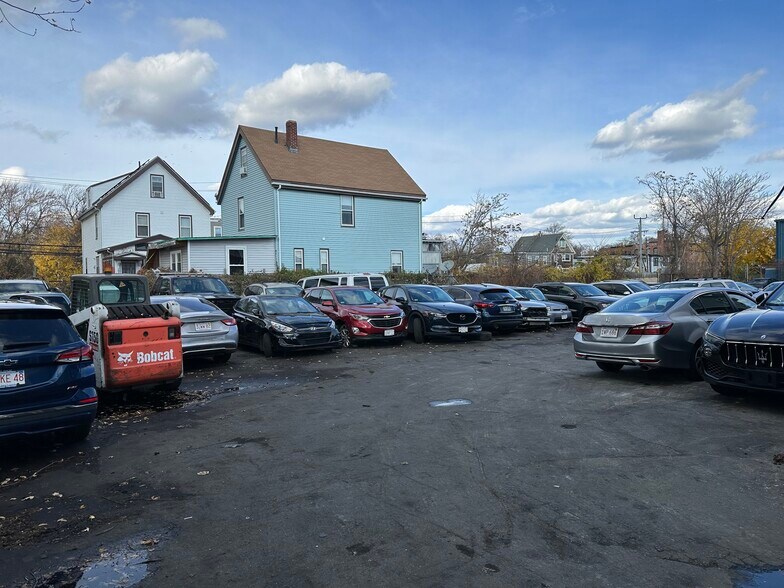 More Photos Of 80 Christopher St, Dorchester Land For Sale