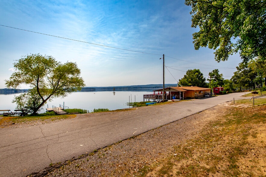 More Photos Of 18 Coffee Creek Lndg, Perryville Hotel For Sale