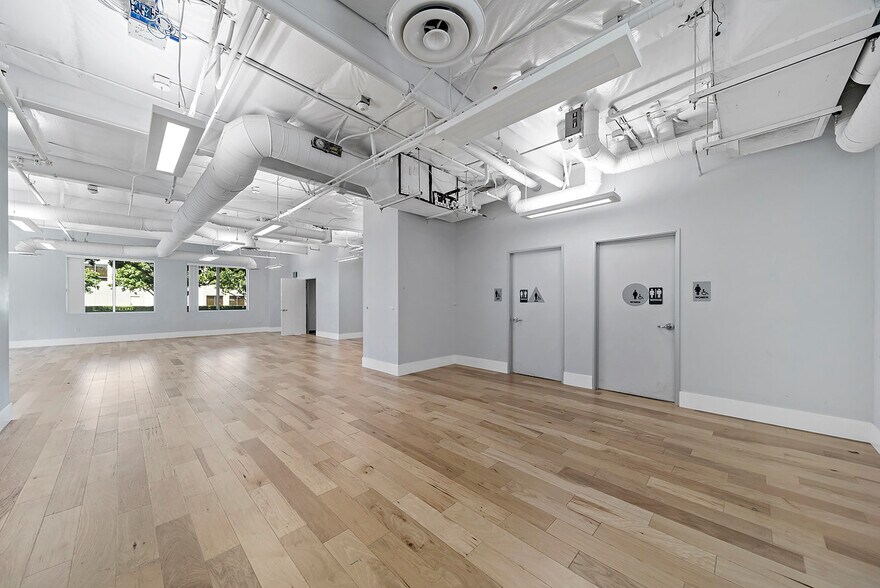 More Photos Of 9205 Research Dr, Irvine Loft Creative Space For Sale