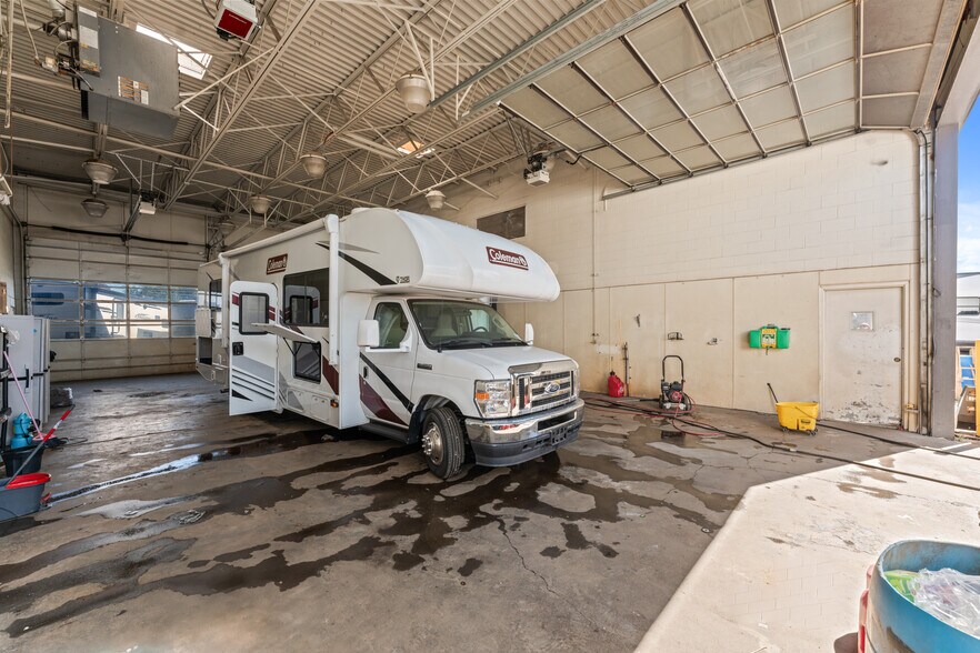 More Photos Of 3204-3208 E Platte Ave, Colorado Springs Auto Dealership For Sale