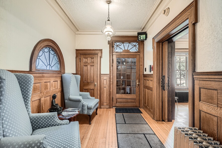 More Photos Of 940 Logan St, Denver Office For Lease