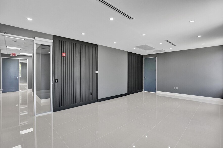 More Photos Of 15620 SW 29th St, Miramar Medical For Sale