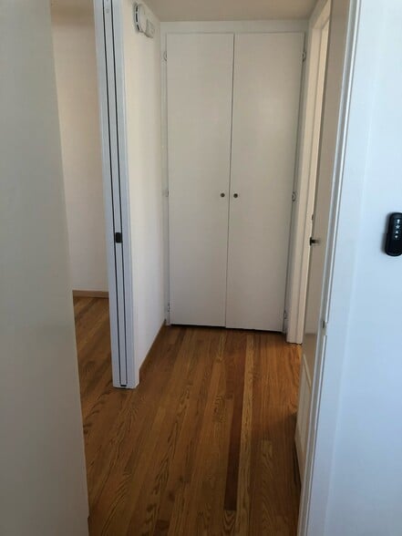 More Photos Of 1122 Bush St, San Carlos Apartments For Sale