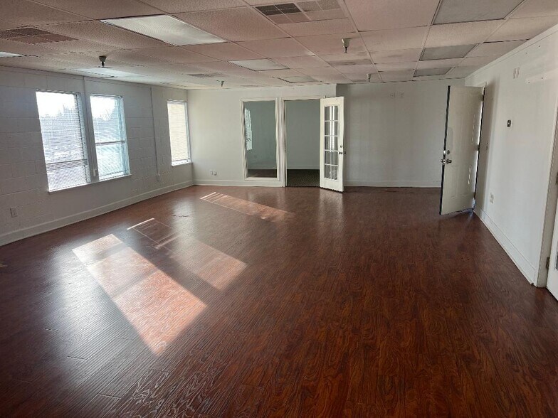 More Photos Of 7610 Auburn Blvd, Citrus Heights Unknown For Lease