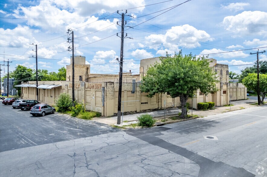 Primary Photo Of 110 W Josephine St, San Antonio Service For Lease