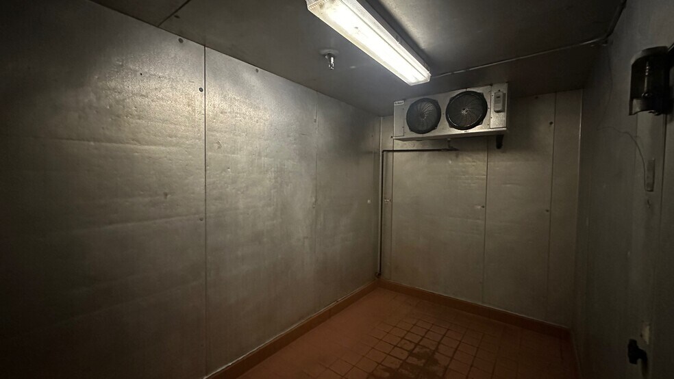 More Photos Of 475-745 E Hospitality Ln, San Bernardino Unknown For Lease