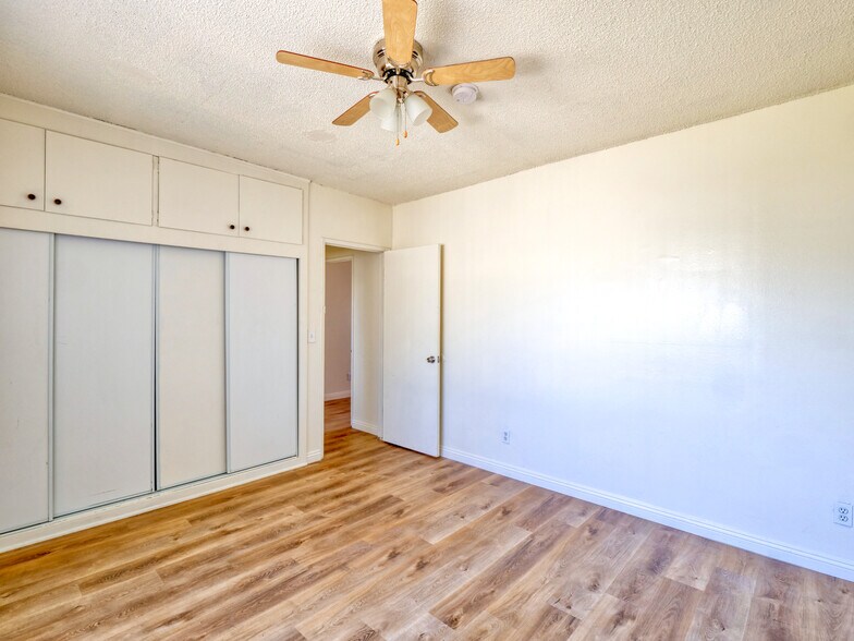 More Photos Of 8530 Sunland Blvd, Sun Valley Apartments For Sale